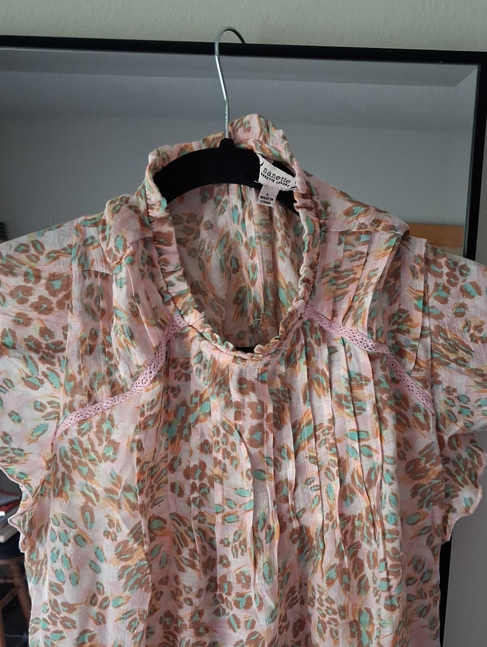 Nanette Lepore pastel pink floral ruffle neck blouse Large